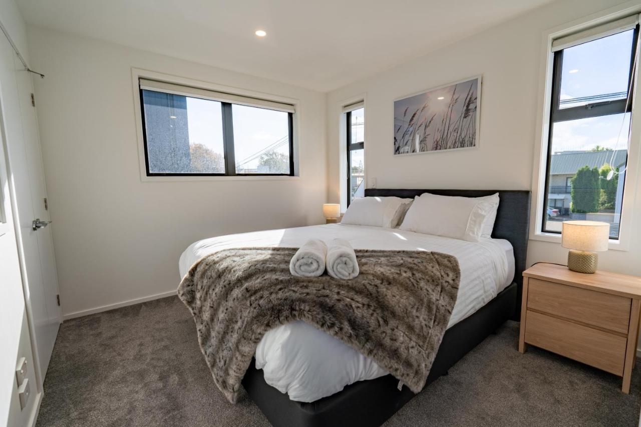 King Bed On Hagley Park Corner In The Cbd Leilighet Christchurch Eksteriør bilde